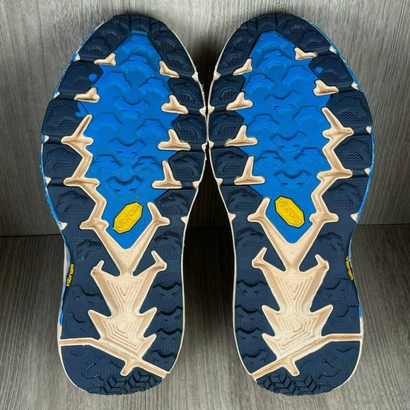 HOKA ONE ONE Women's Speedgoat 4 Running Shoe 10.5 - Picture 8 of 12